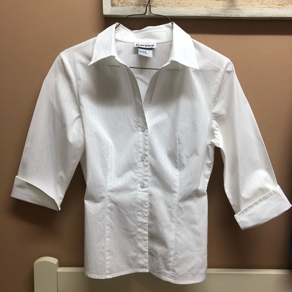 White button down shirt - Picture 2 of 4